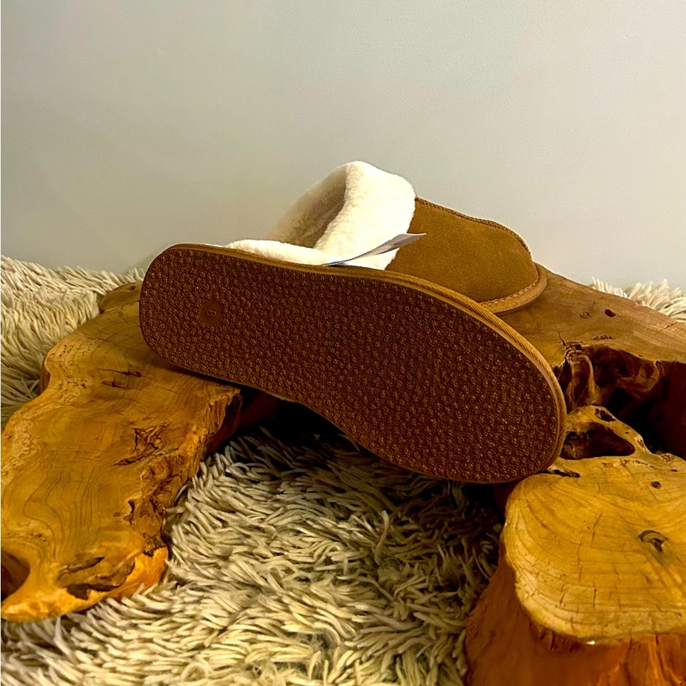 Simons slippers! ✌️ - Picture 3 of 3